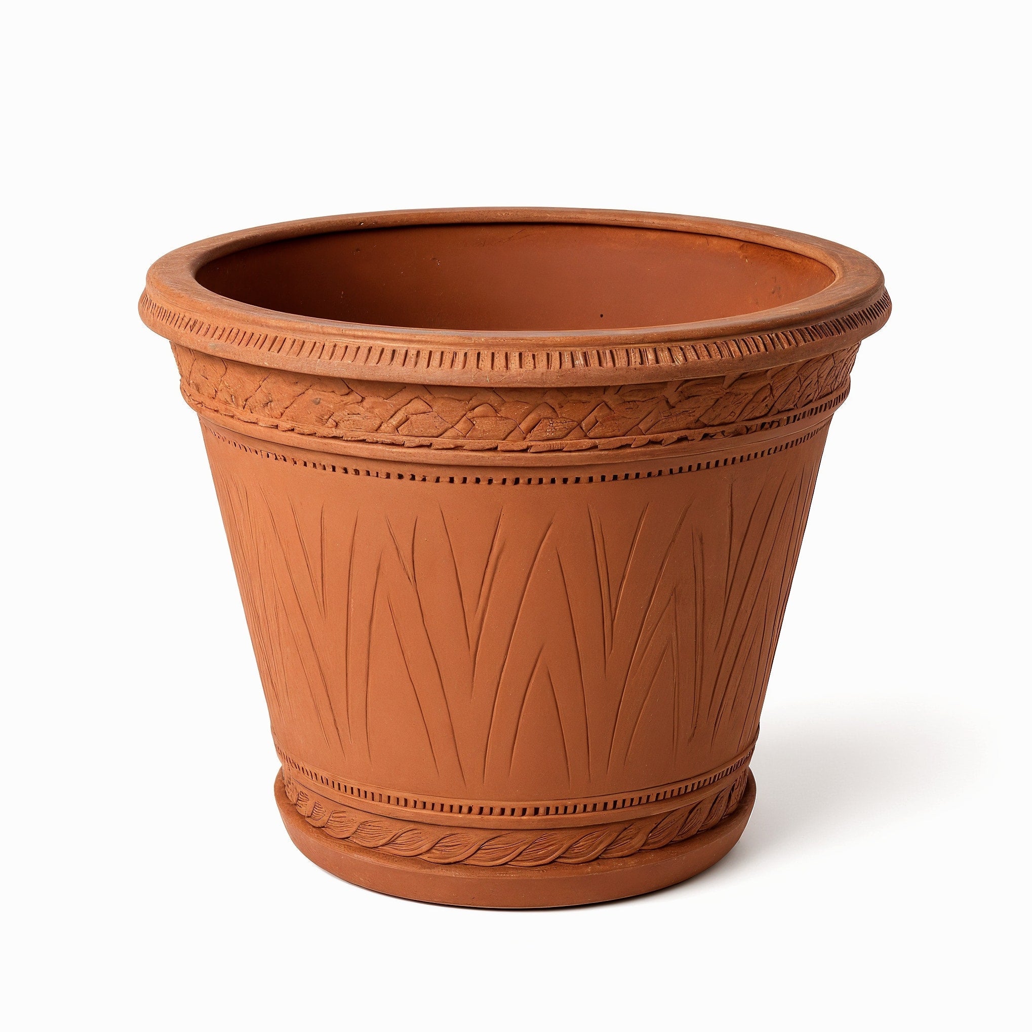 Vensioshop Rustic Textured Terracotta Planter — side profile highlighting silhouette