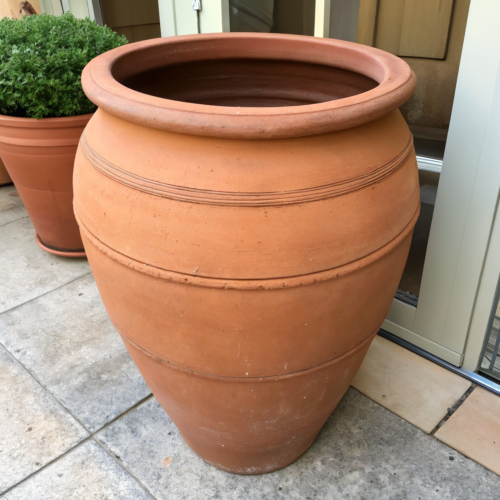 Vensioshop Rustic Large Terracotta Planter — front view showing classic pot shape
