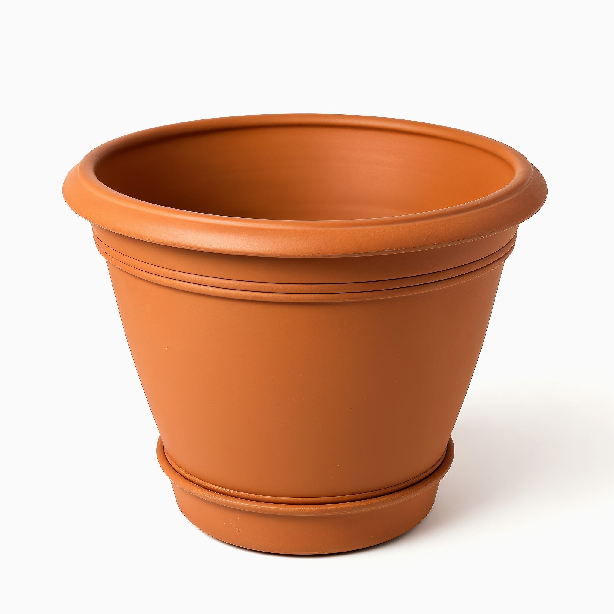 Vensioshop Italian Handcrafted Terracotta Planter — side profile view